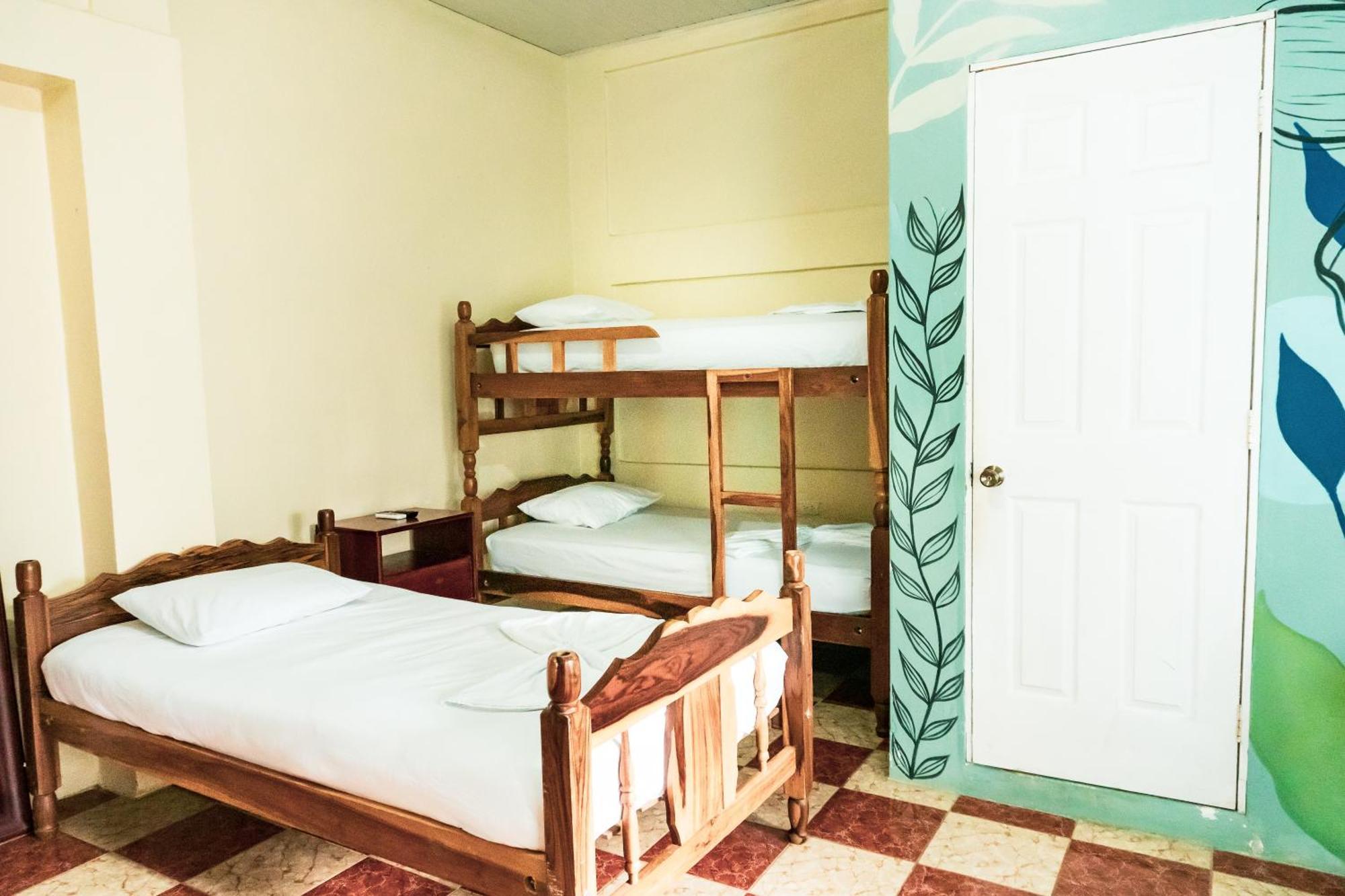 Hostal Eden Moyogalpa Exteriér fotografie