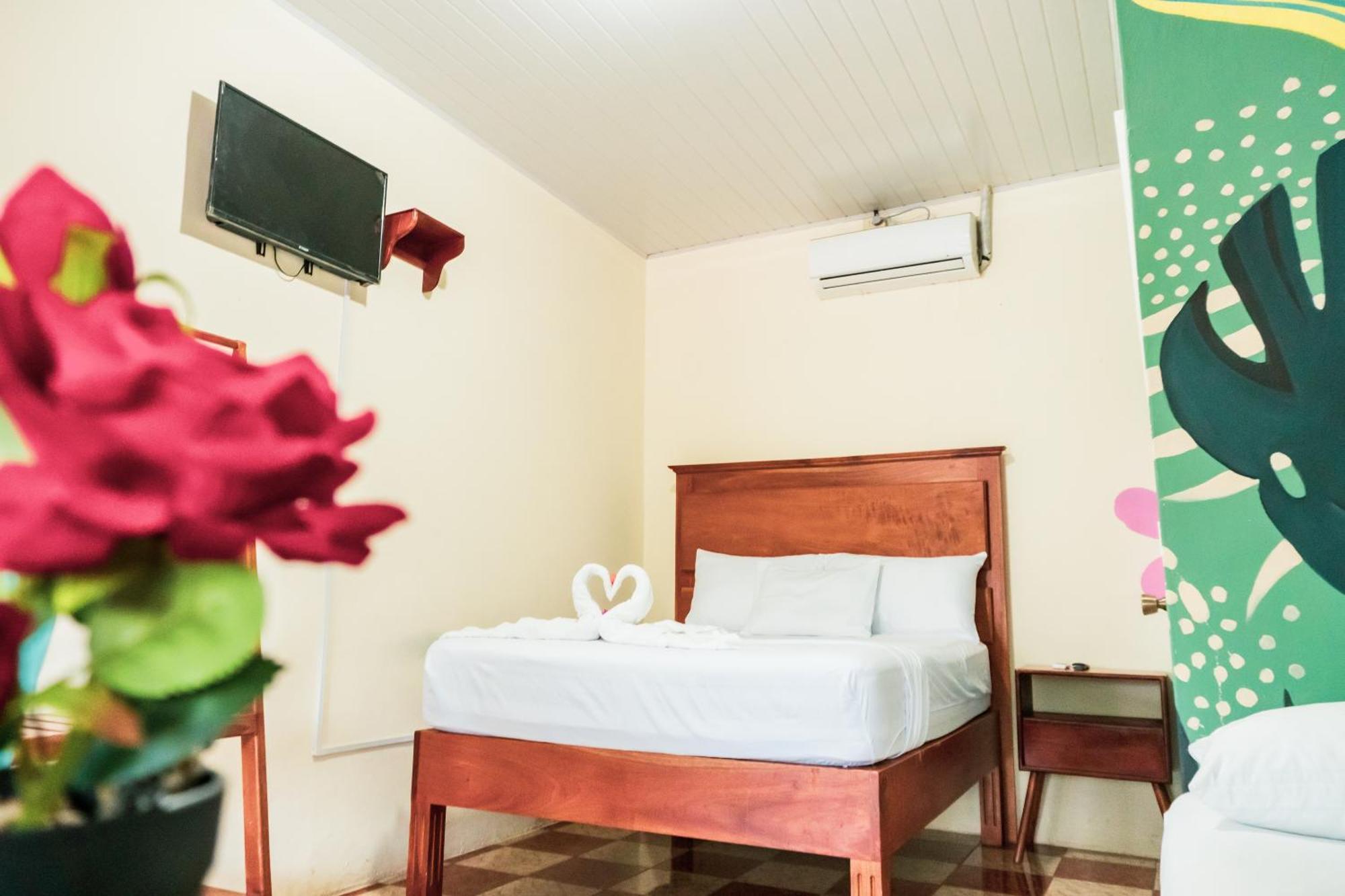 Hostal Eden Moyogalpa Exteriér fotografie